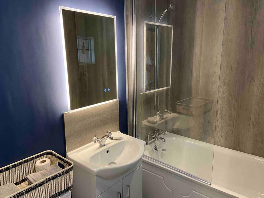 Couples Getaway, With Mountain Views/Dog Friendly Villa Crickhowell Luaran gambar